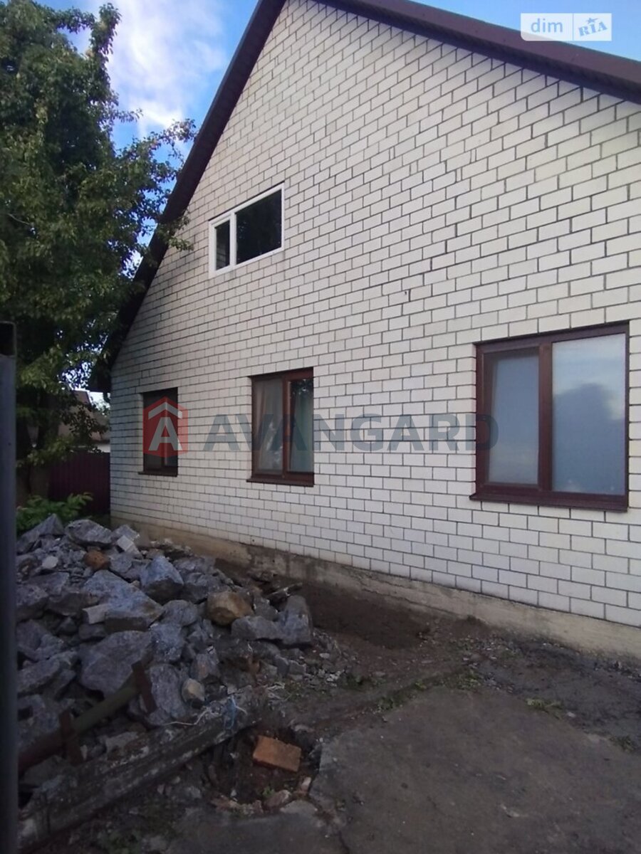 �������, 102 ��.�. ���� 11