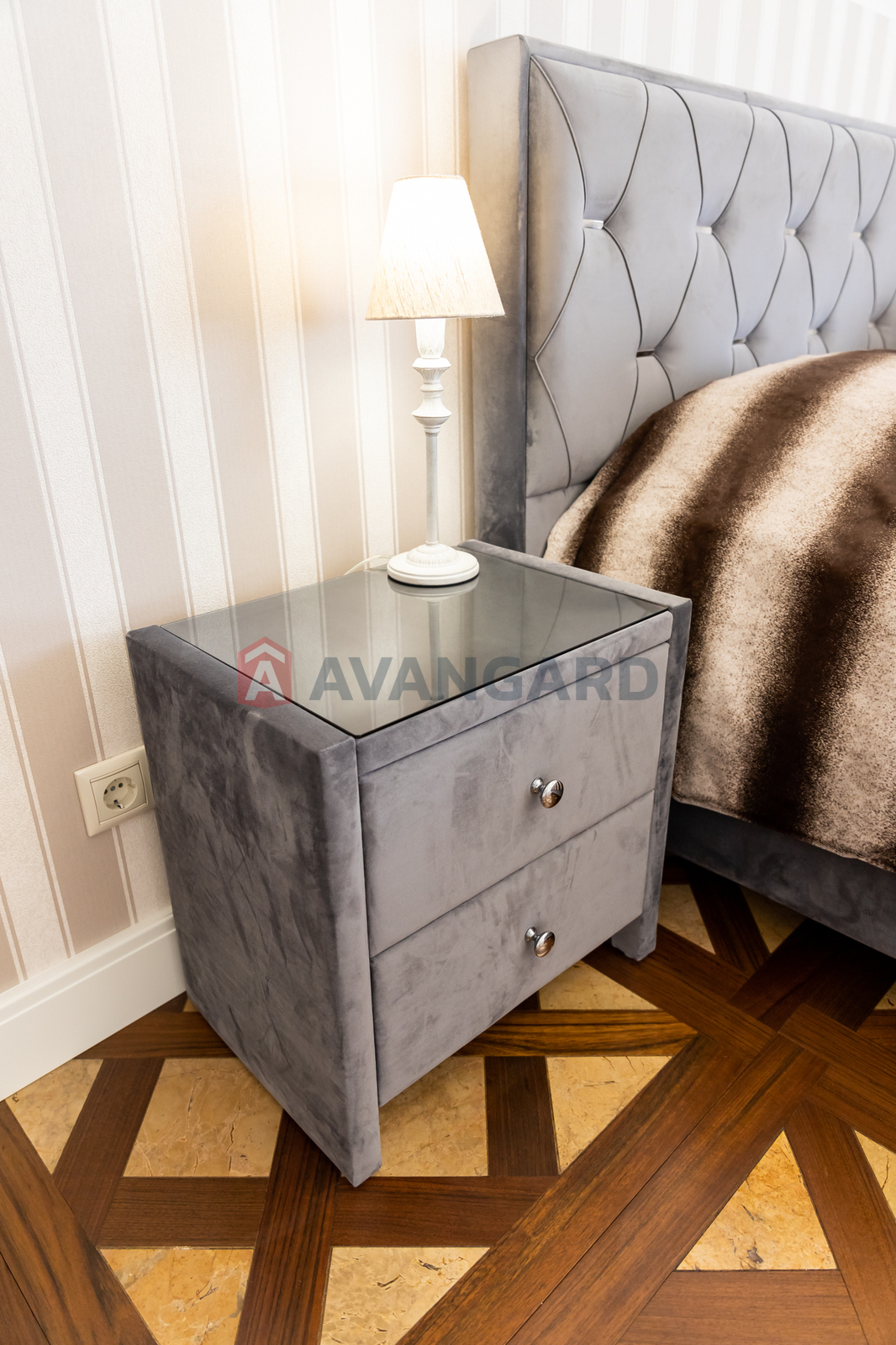 �������, 300 ��.�. ���� 16