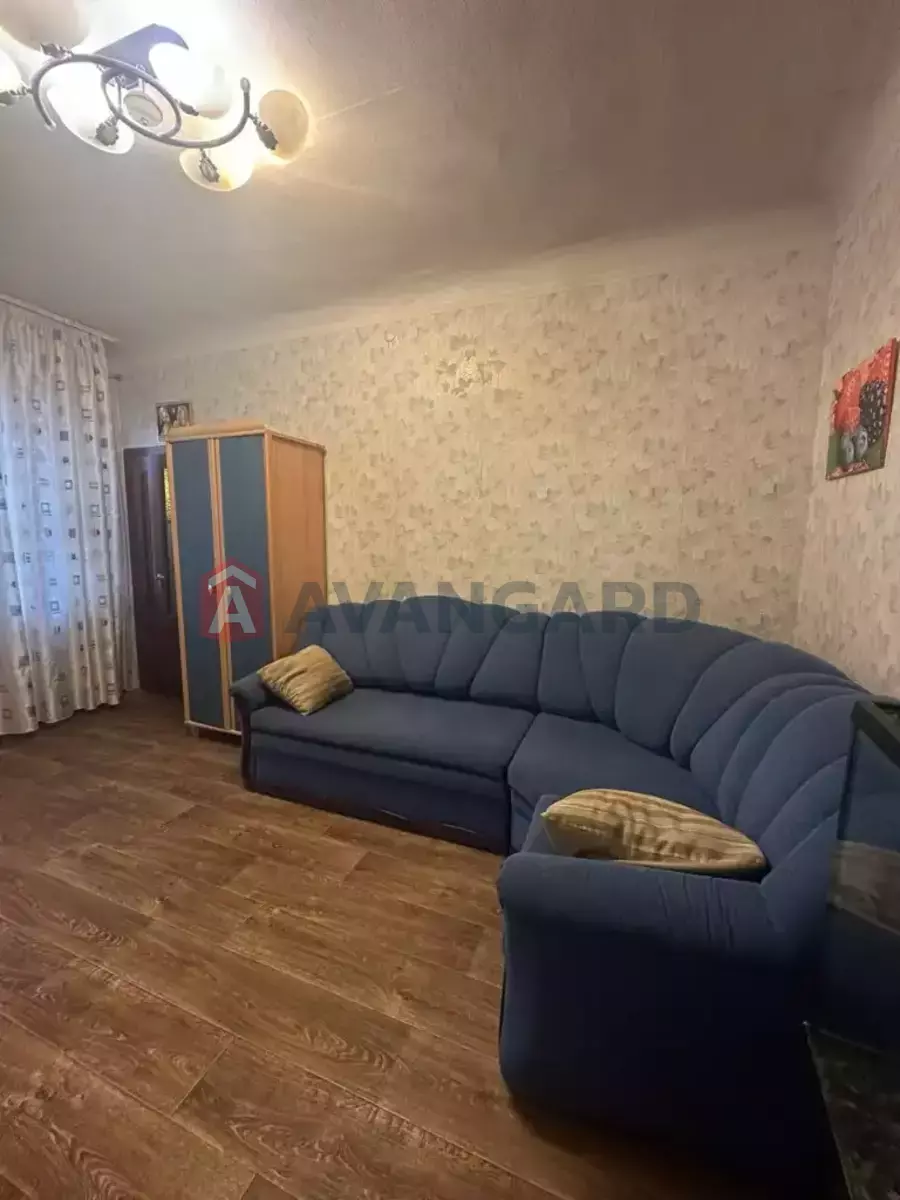 ������� �������, 64 ��.�. ���� 17