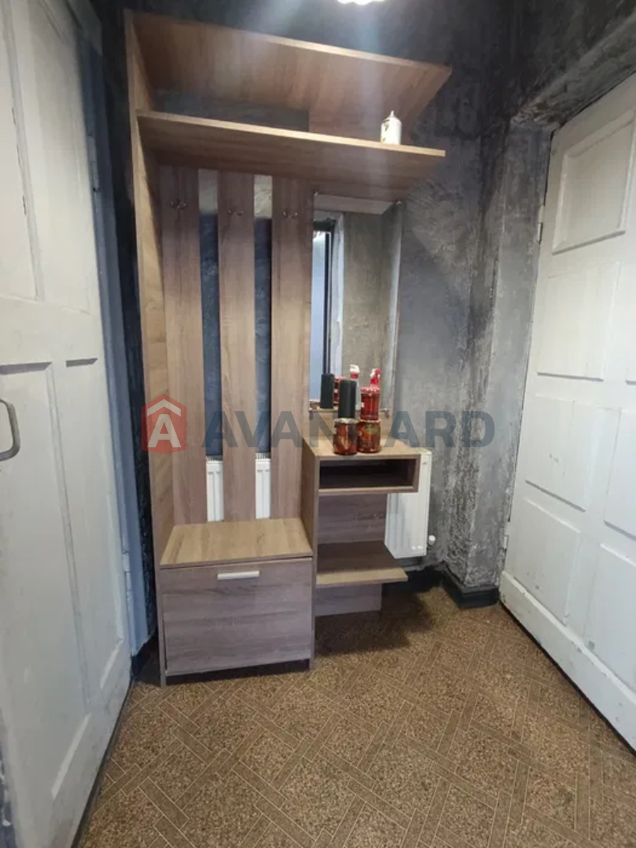 ������� �������, 50 ��.�. ���� 8