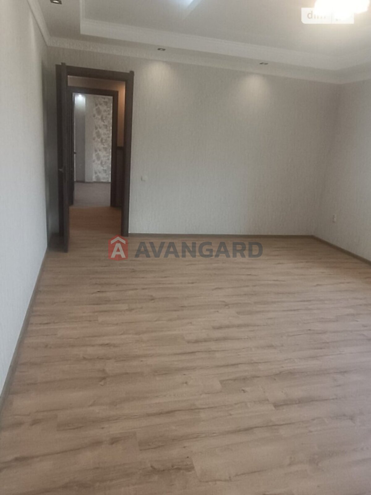 ���, 100 ��.�. ���� 13