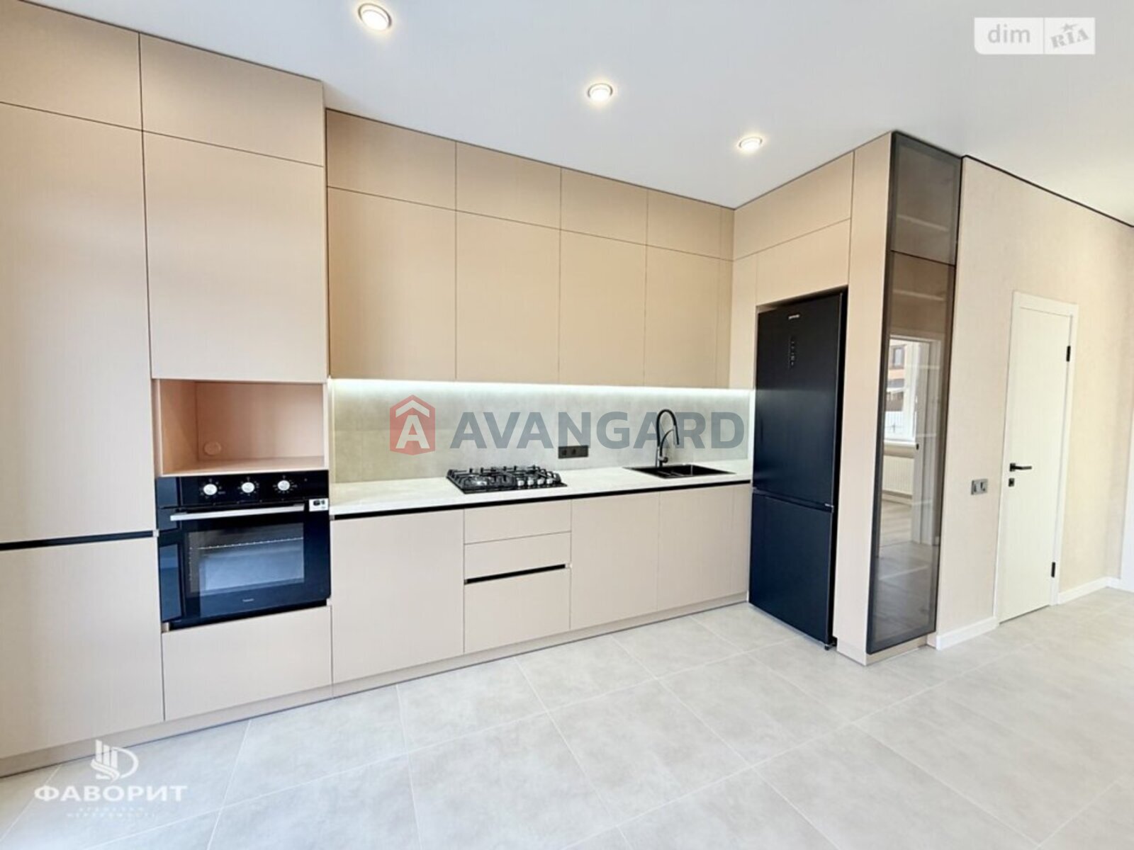 ��������, 98 ��.�. ���� 3