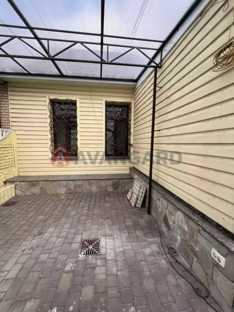 ������� �������, 65 ��.�. ���� 9