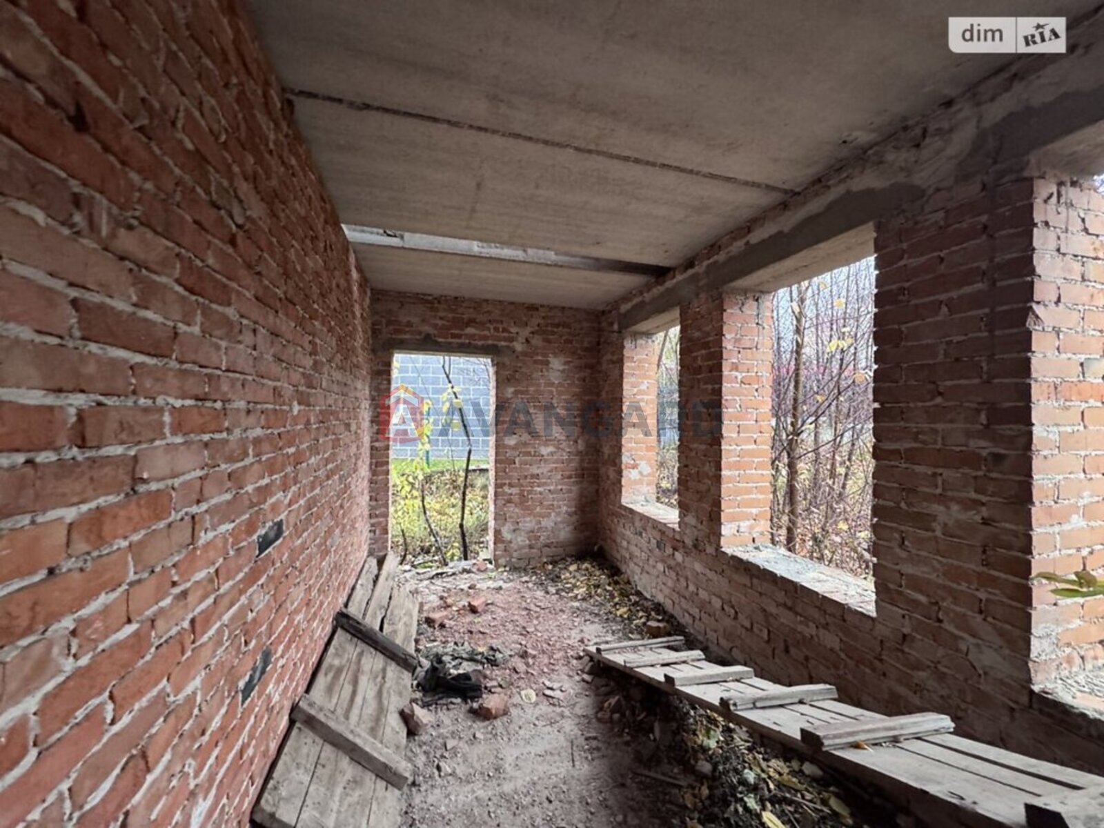 250 ��.�. ���� 9