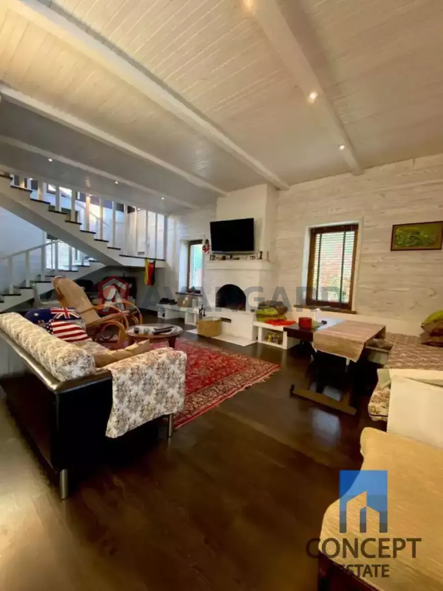 �������, 221 ��.�. ���� 2