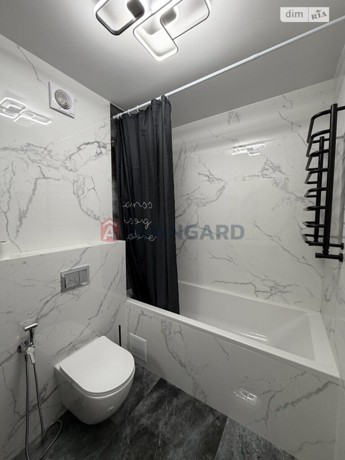 ��������, 90 ��.�. ���� 24