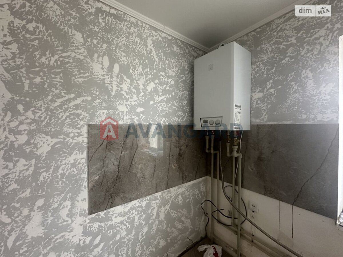 ������� �������, 33 ��.�. ���� 1