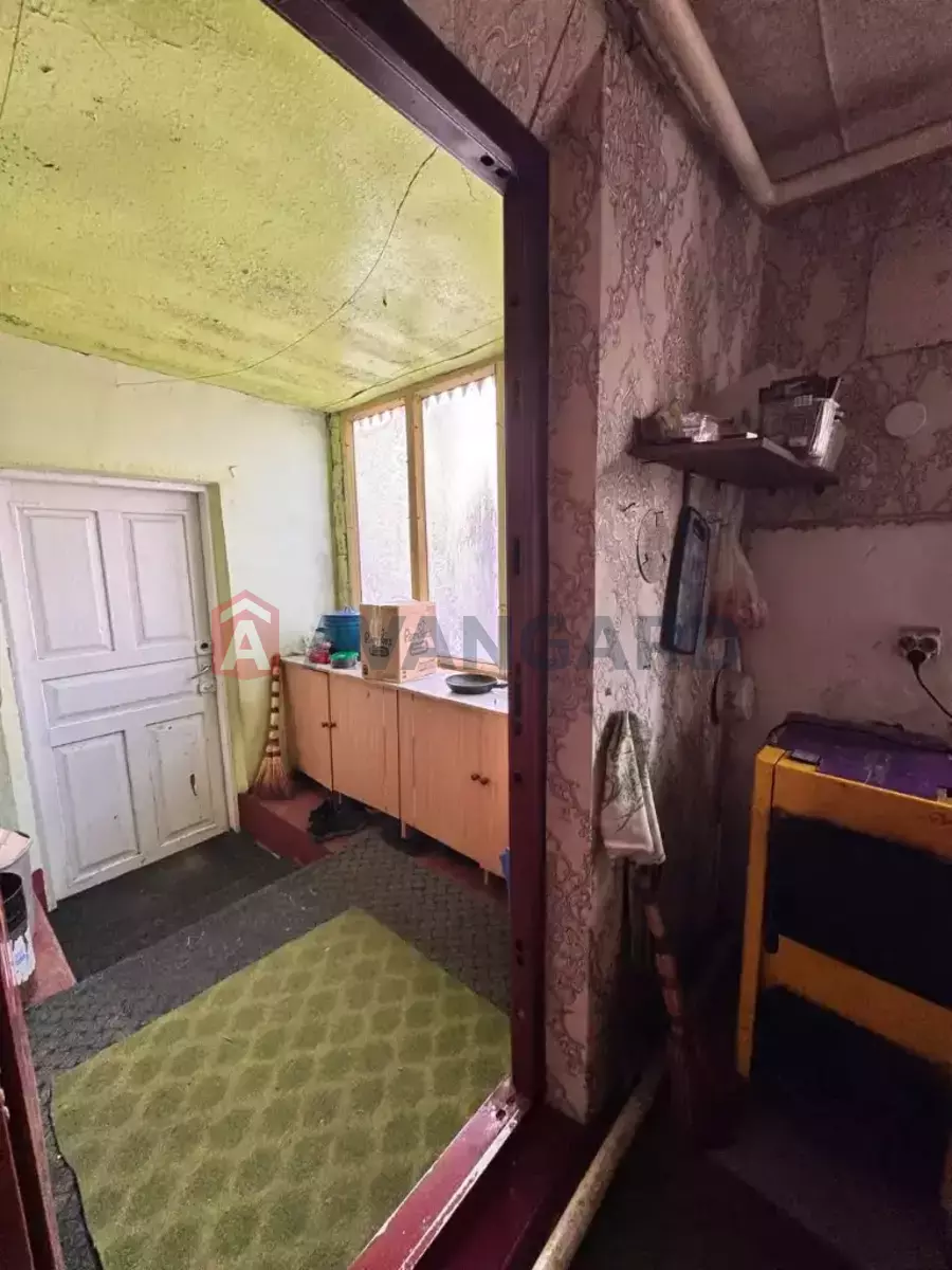 �������, 65 ��.�. ���� 15