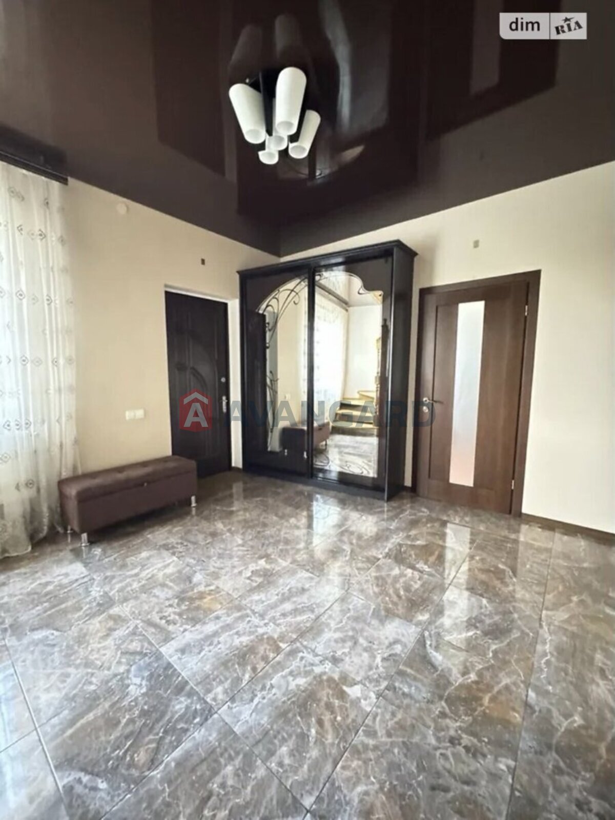 �������, 184 ��.�. ���� 8