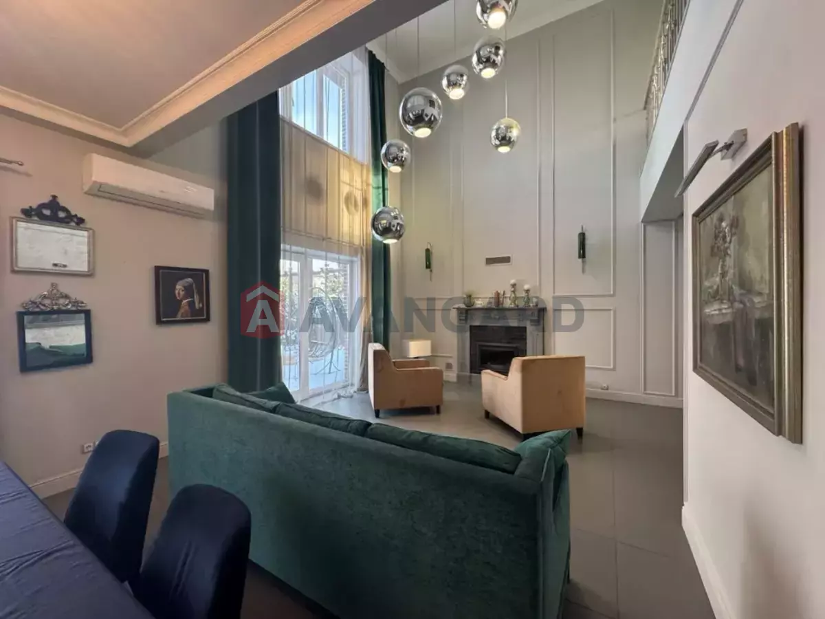 �������, 174 ��.�. ���� 10