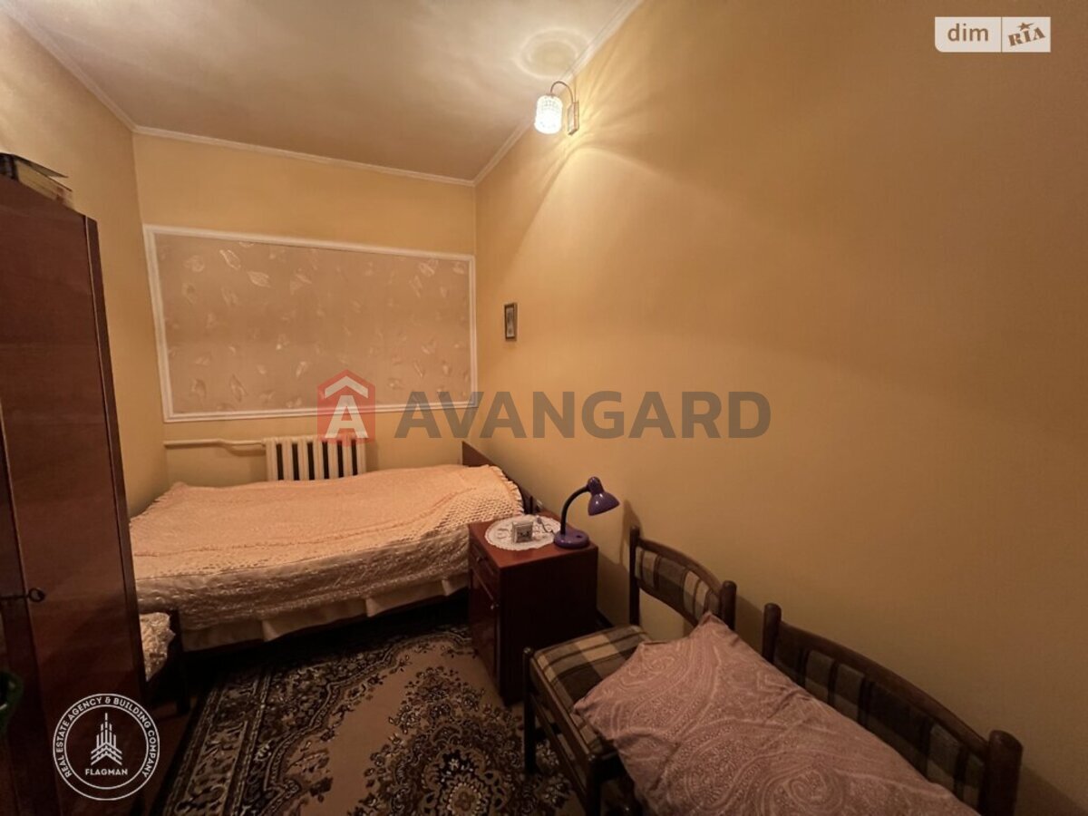 ����� ����, 90 ��.�. ���� 8