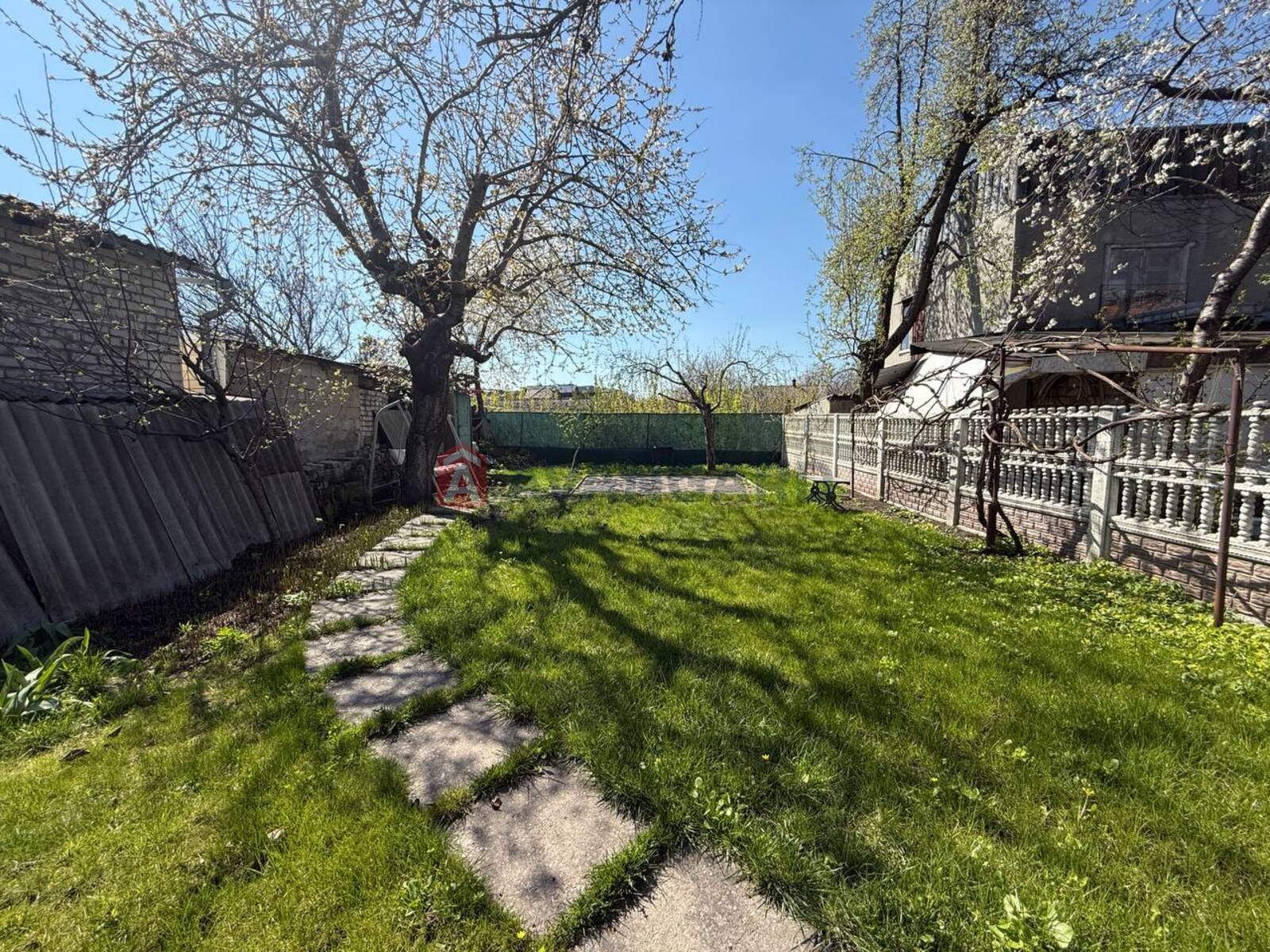 �������, 180 ��.�. ���� 3