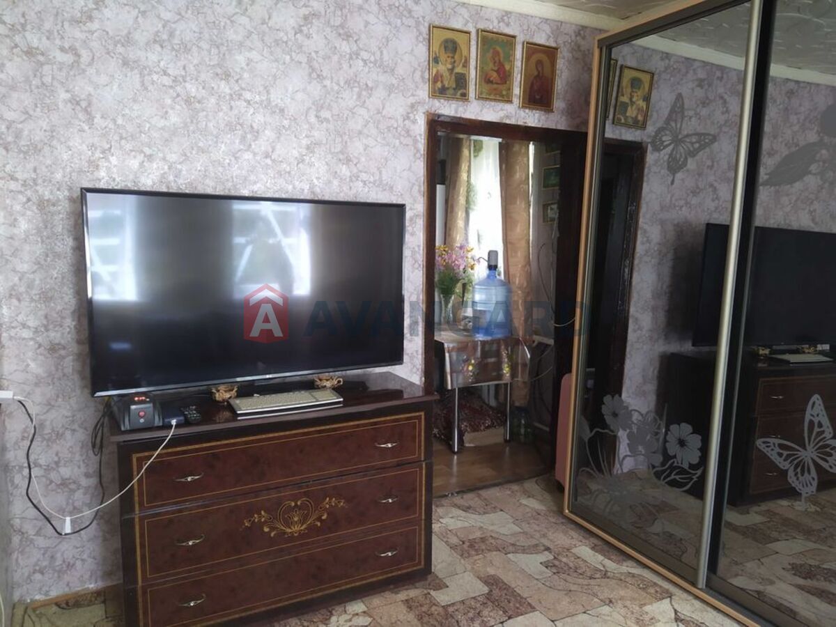 ������� �������, 38 ��.�. ���� 6