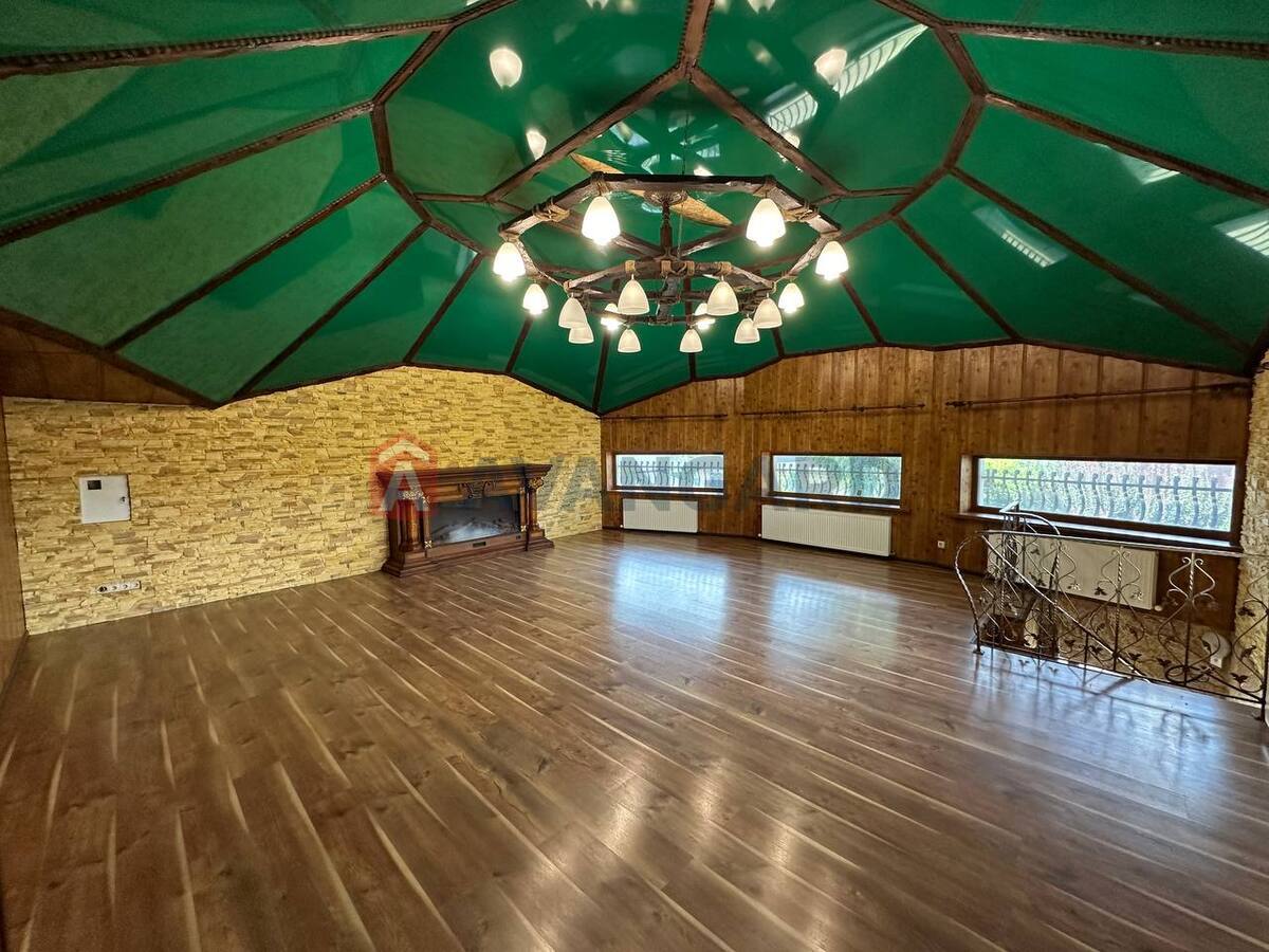 �������, 740 ��.�. ���� 21