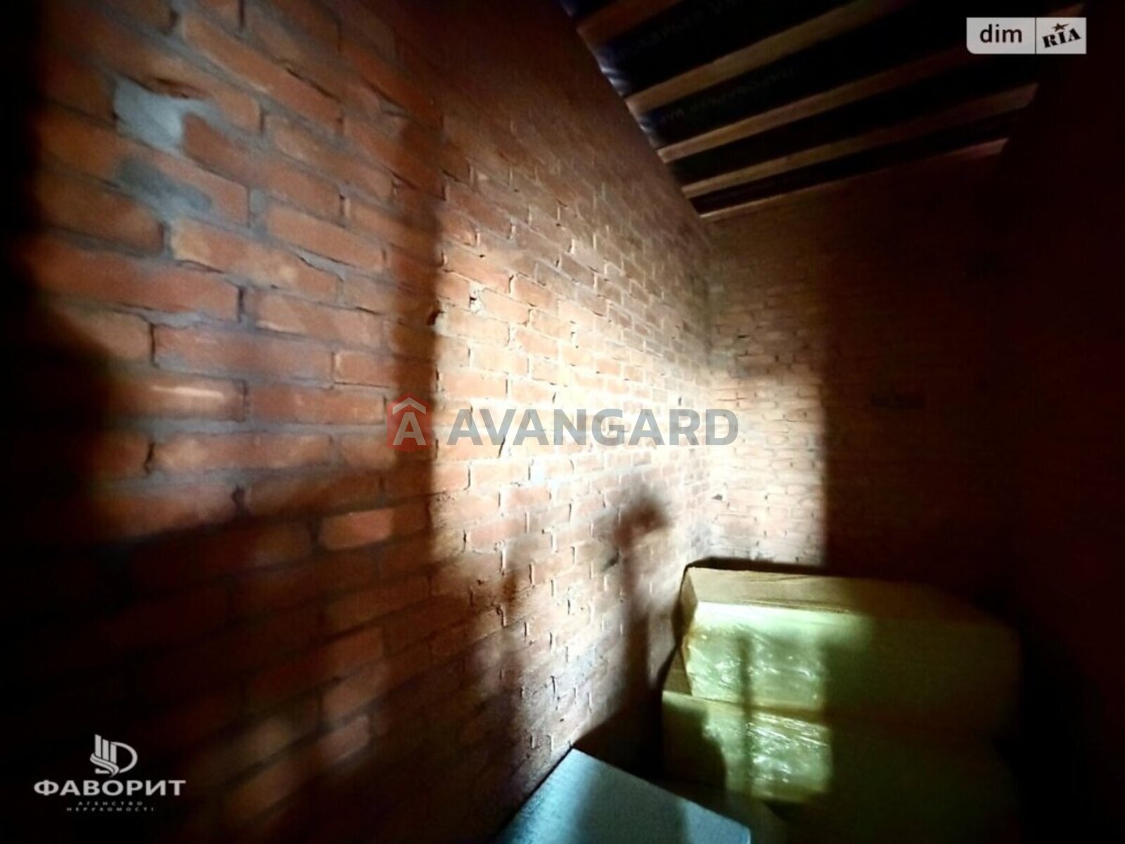 �������, 120 ��.�. ���� 12