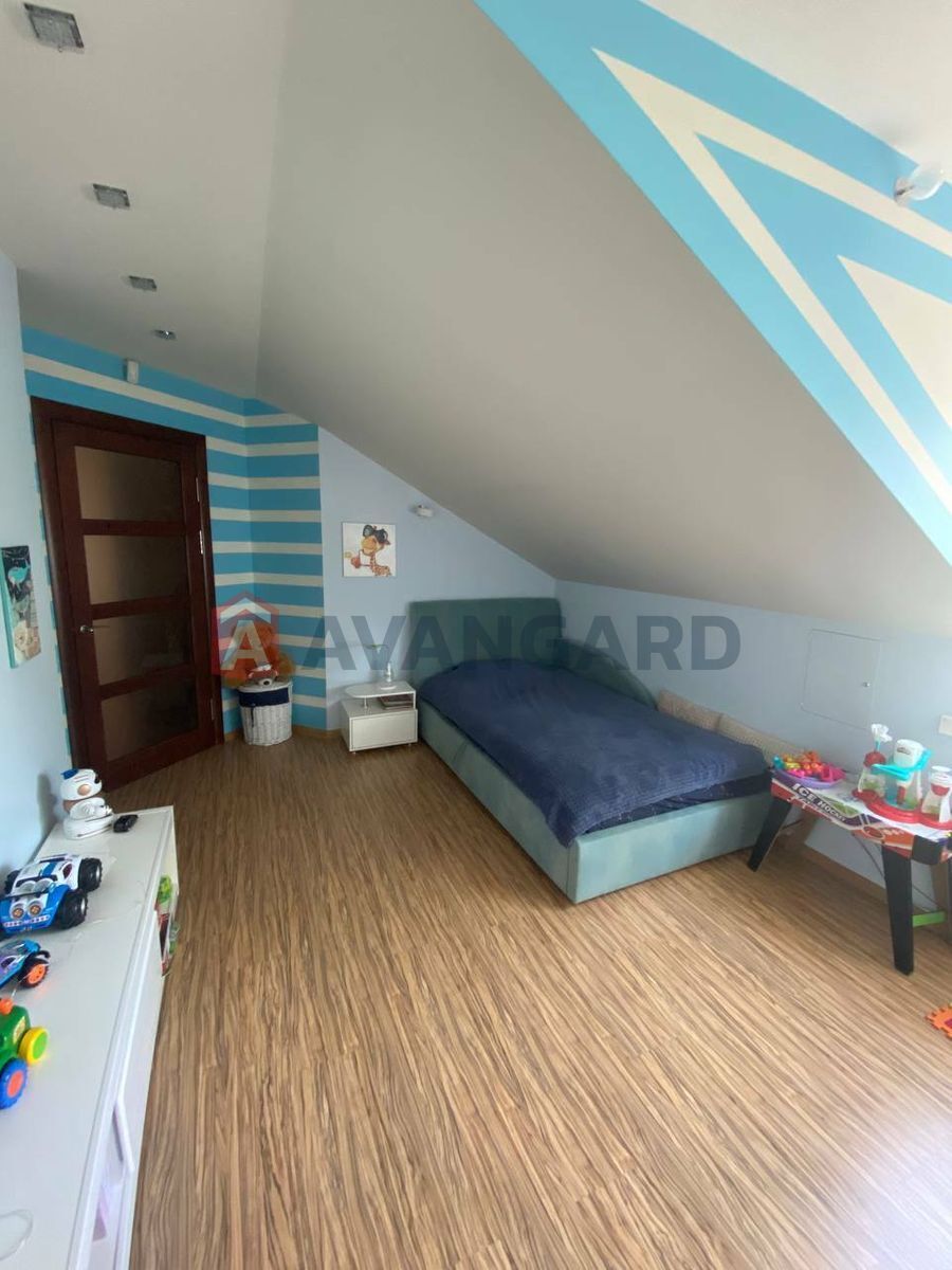 �������, 275 ��.�. ���� 6