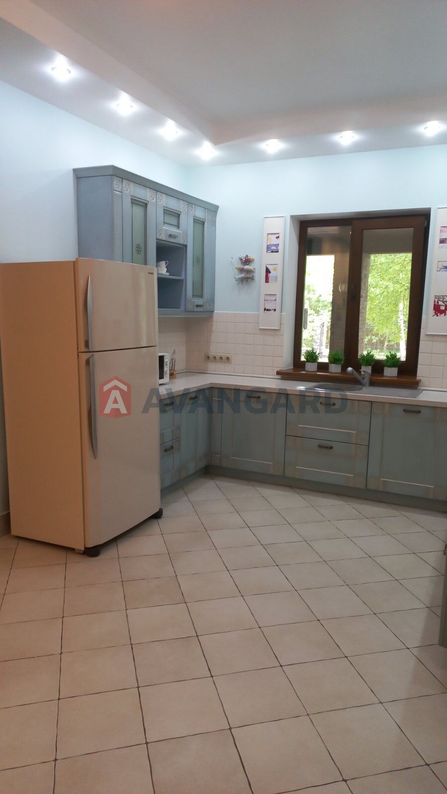 �������, 200 ��.�. ���� 3