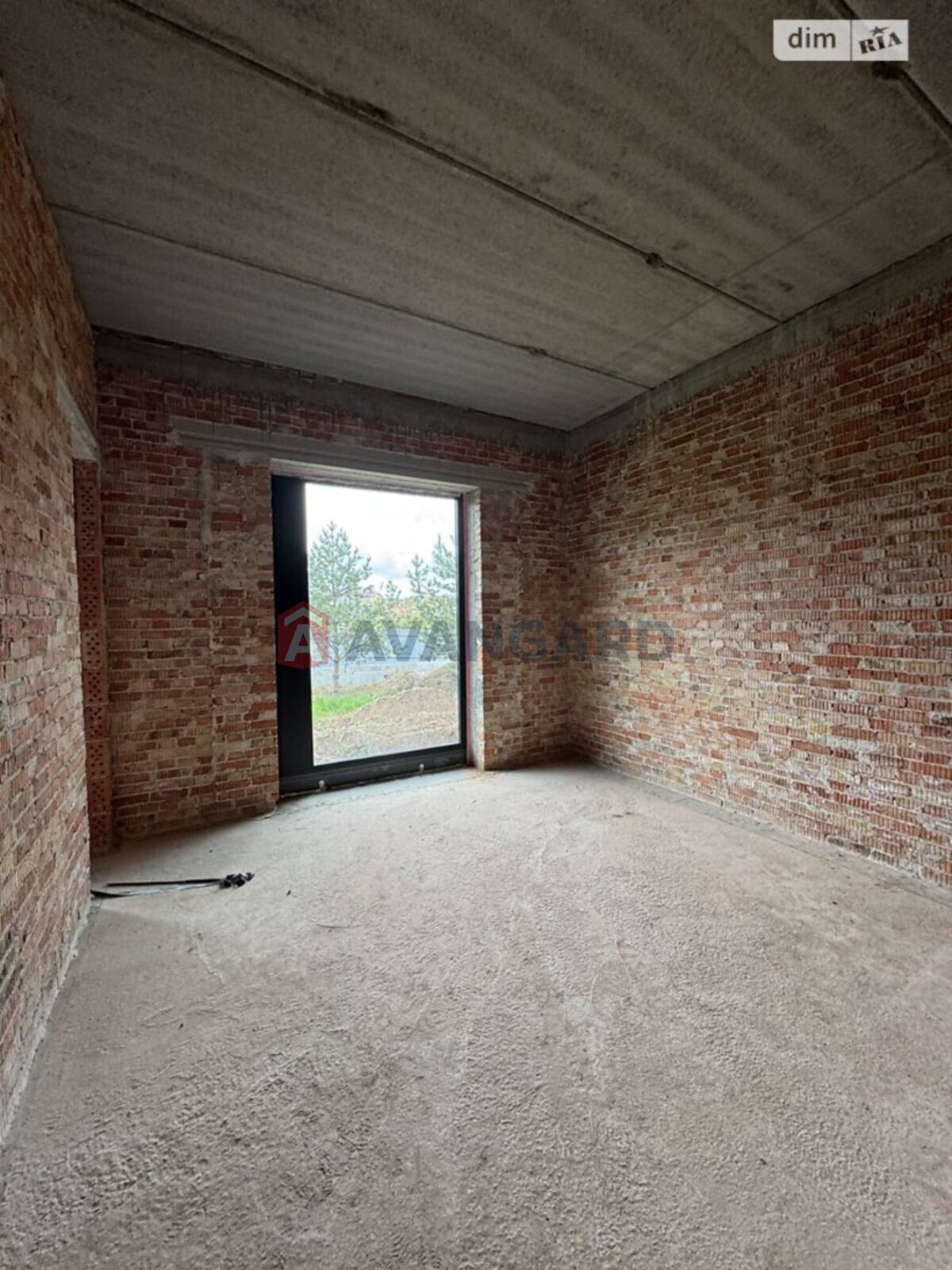 �������, 272 ��.�. ���� 16