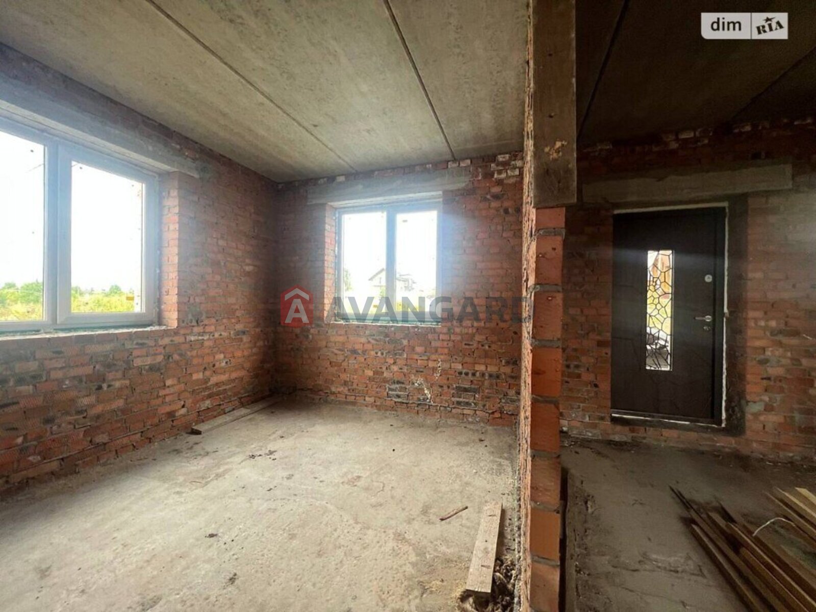 �������, 140 ��.�. ���� 10