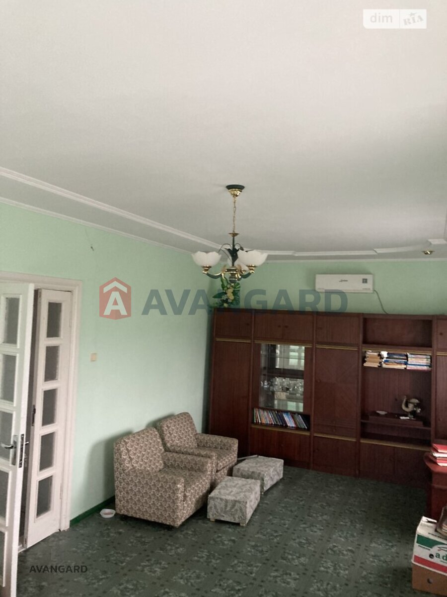 �������, 100 ��.�. ���� 11