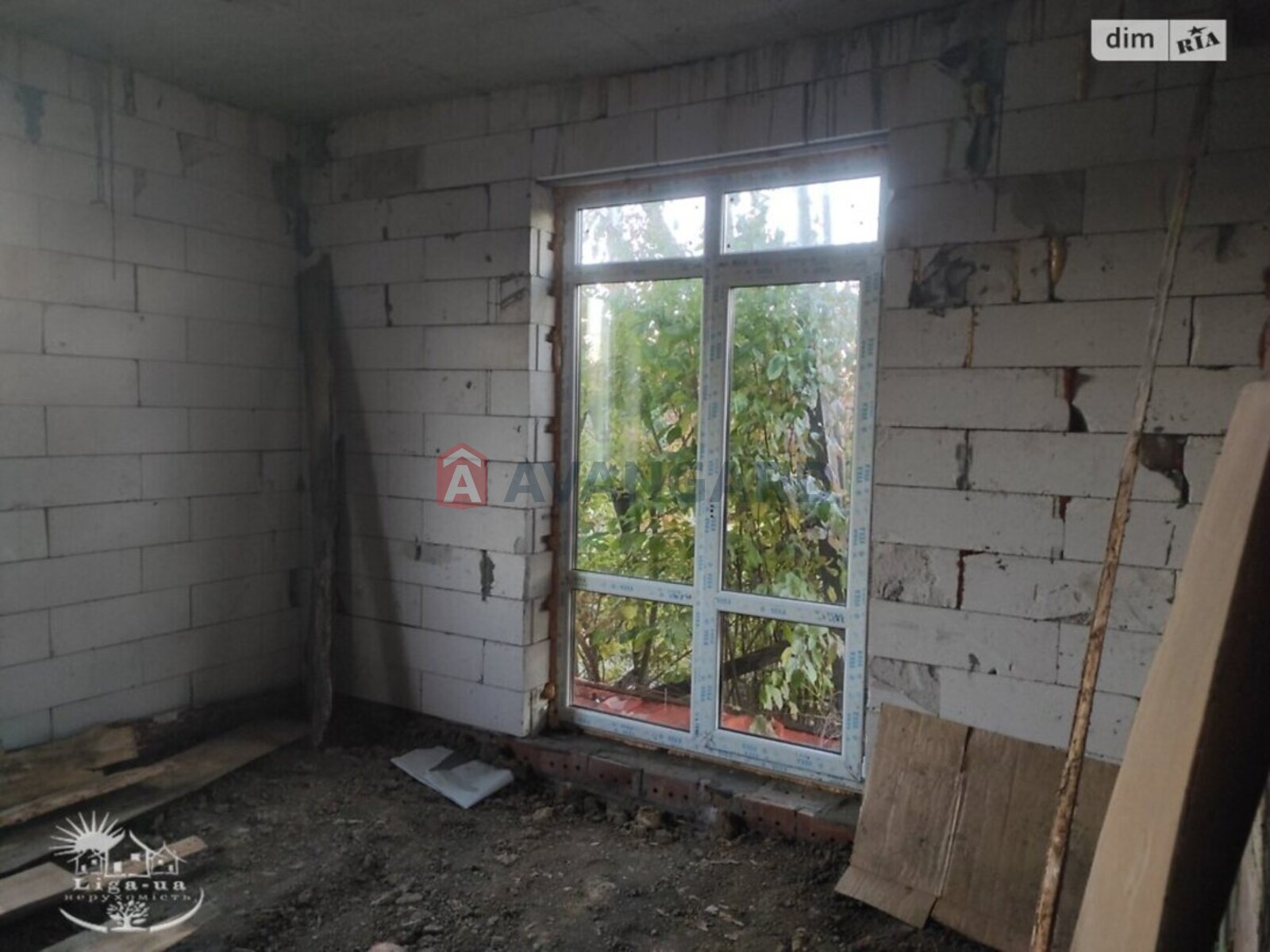 �������, 195 ��.�. ���� 9