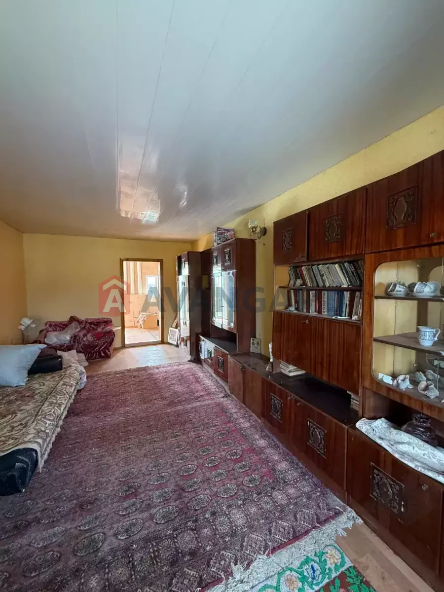 �������, 90 ��.�. ���� 18