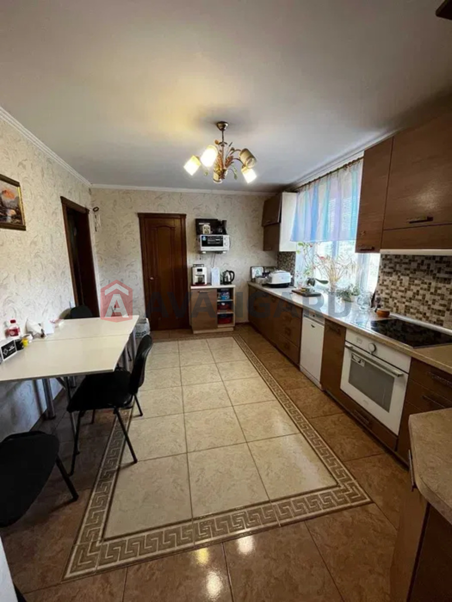 �������, 152 ��.�. ���� 9