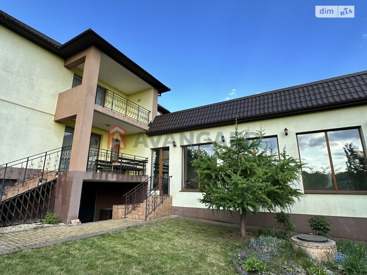 �������, 295 ��.�. ���� 8