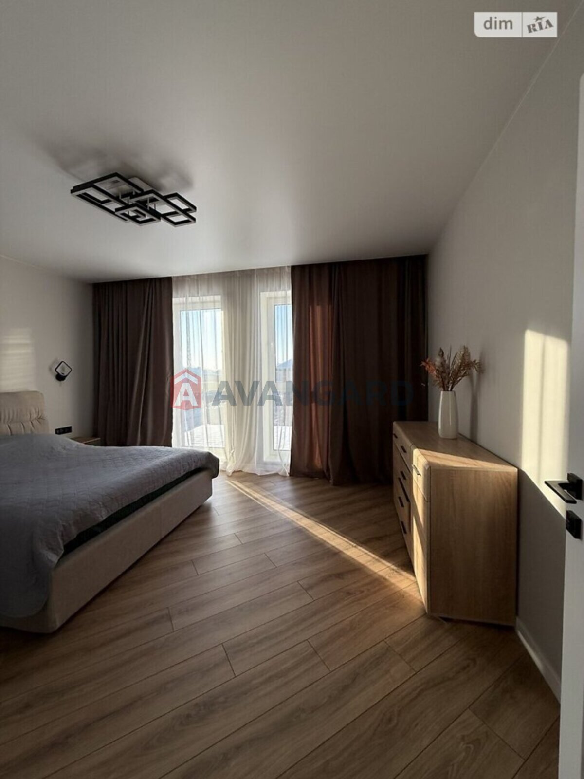 �������, 190 ��.�. ���� 11