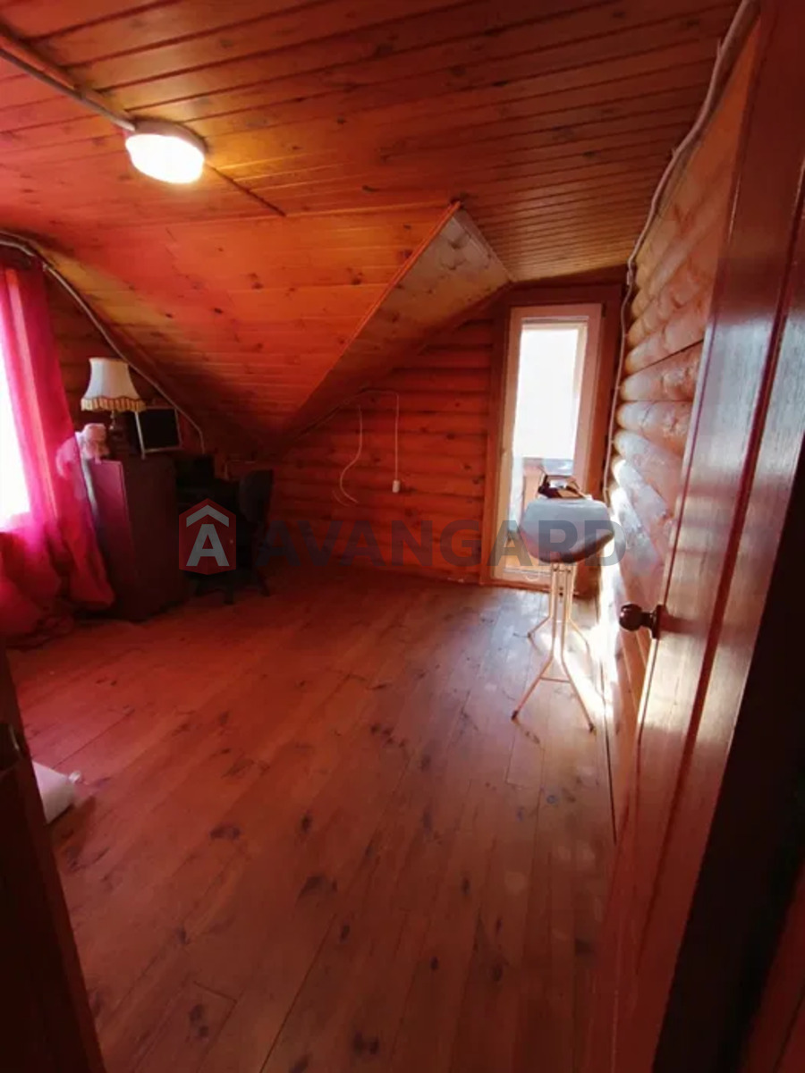 ����, 100 ��.�. ���� 16