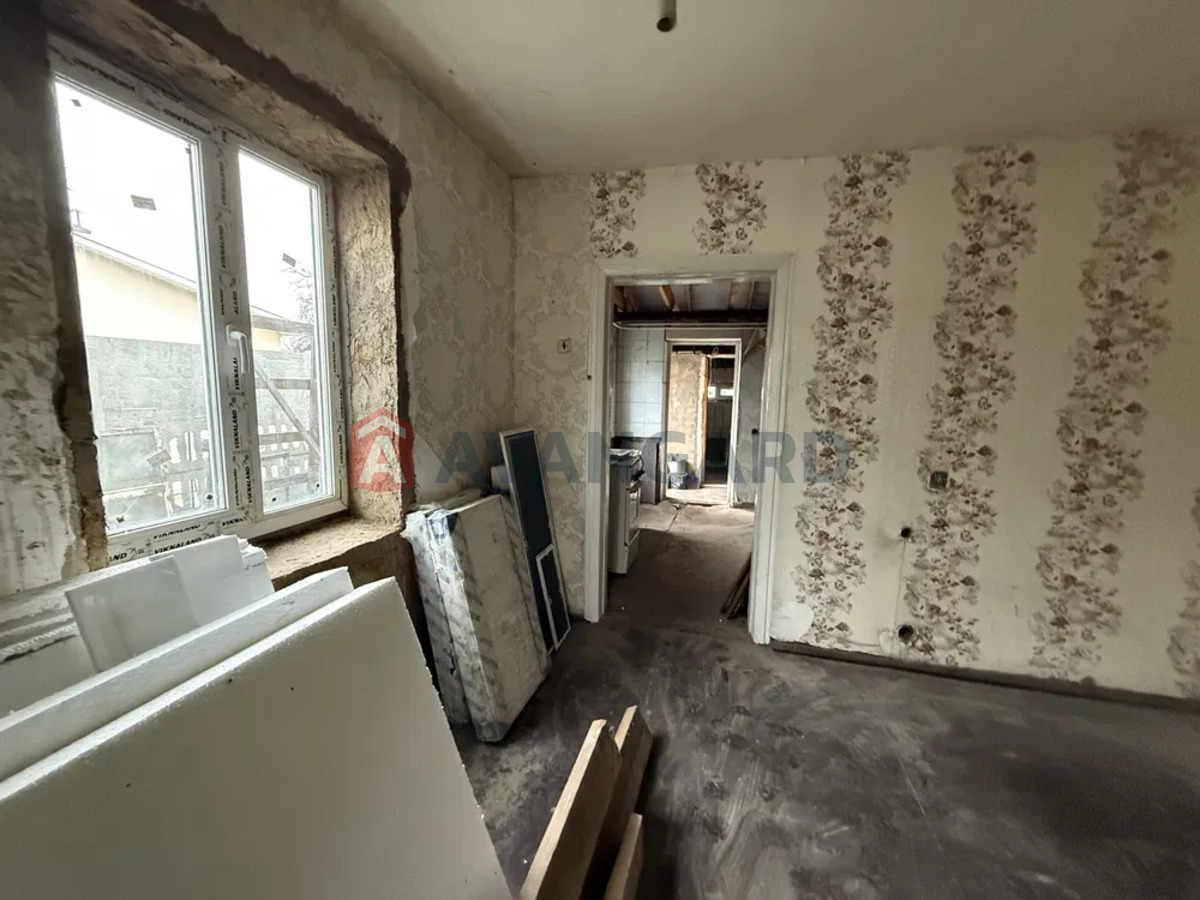 ������� �������, 38 ��.�. ���� 7