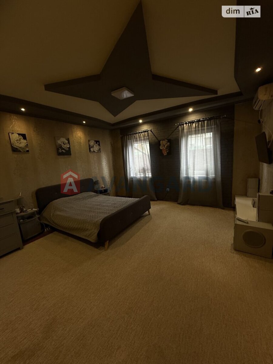 �������, 85 ��.�. ���� 11