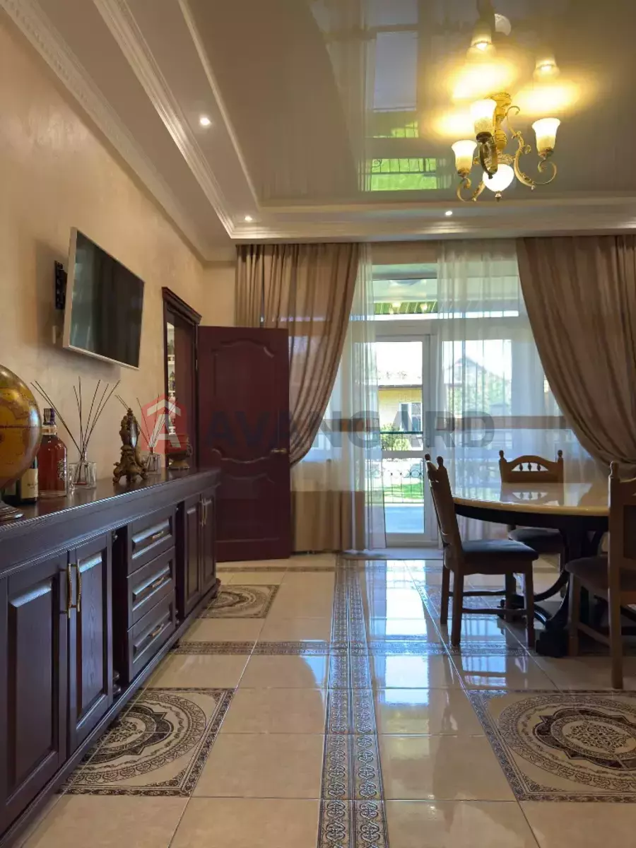 �������, 341 ��.�. ���� 8