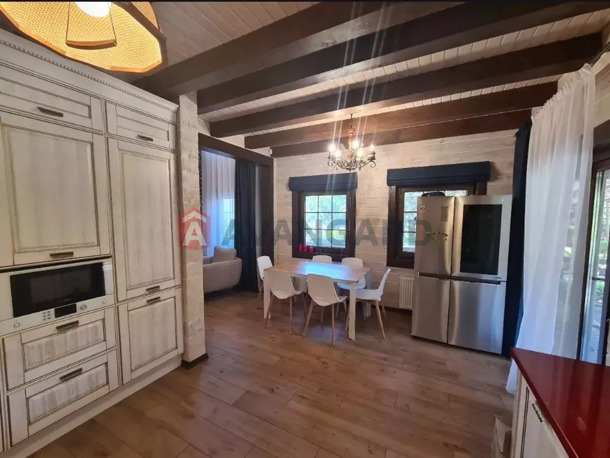 �������, 190 ��.�. ���� 4