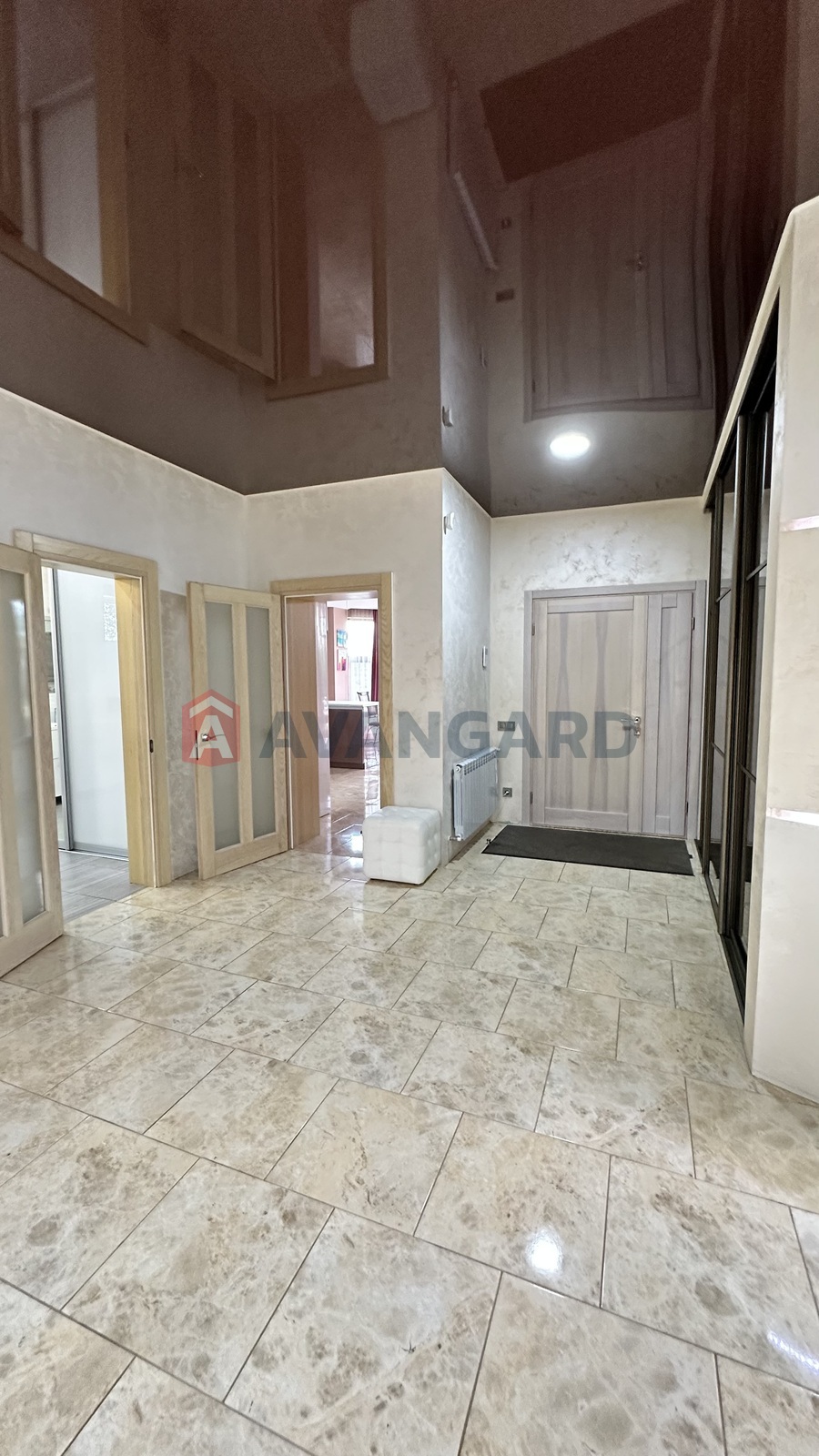 ���, 285 ��.�. ���� 18