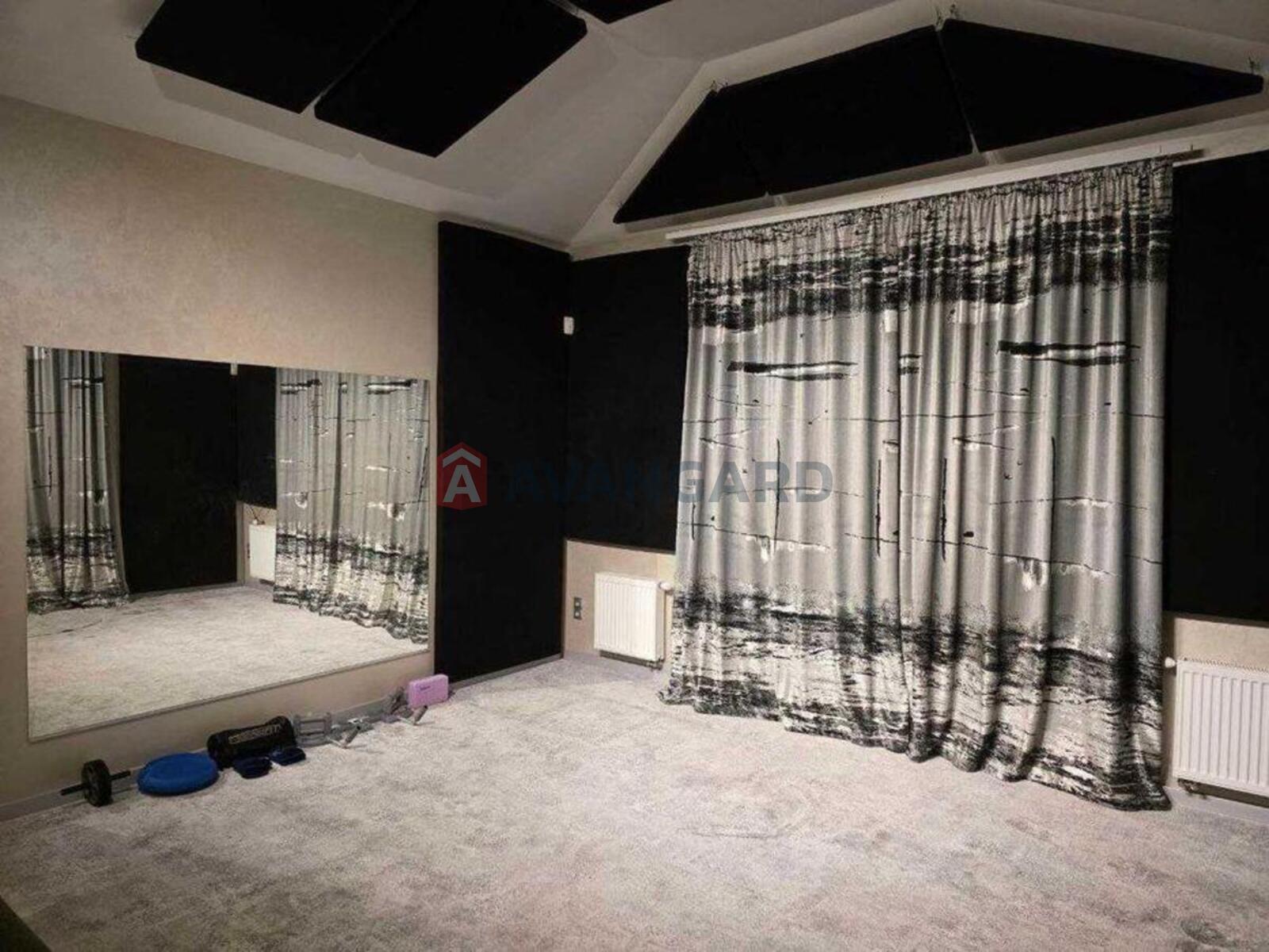 �������, 306 ��.�. ���� 17