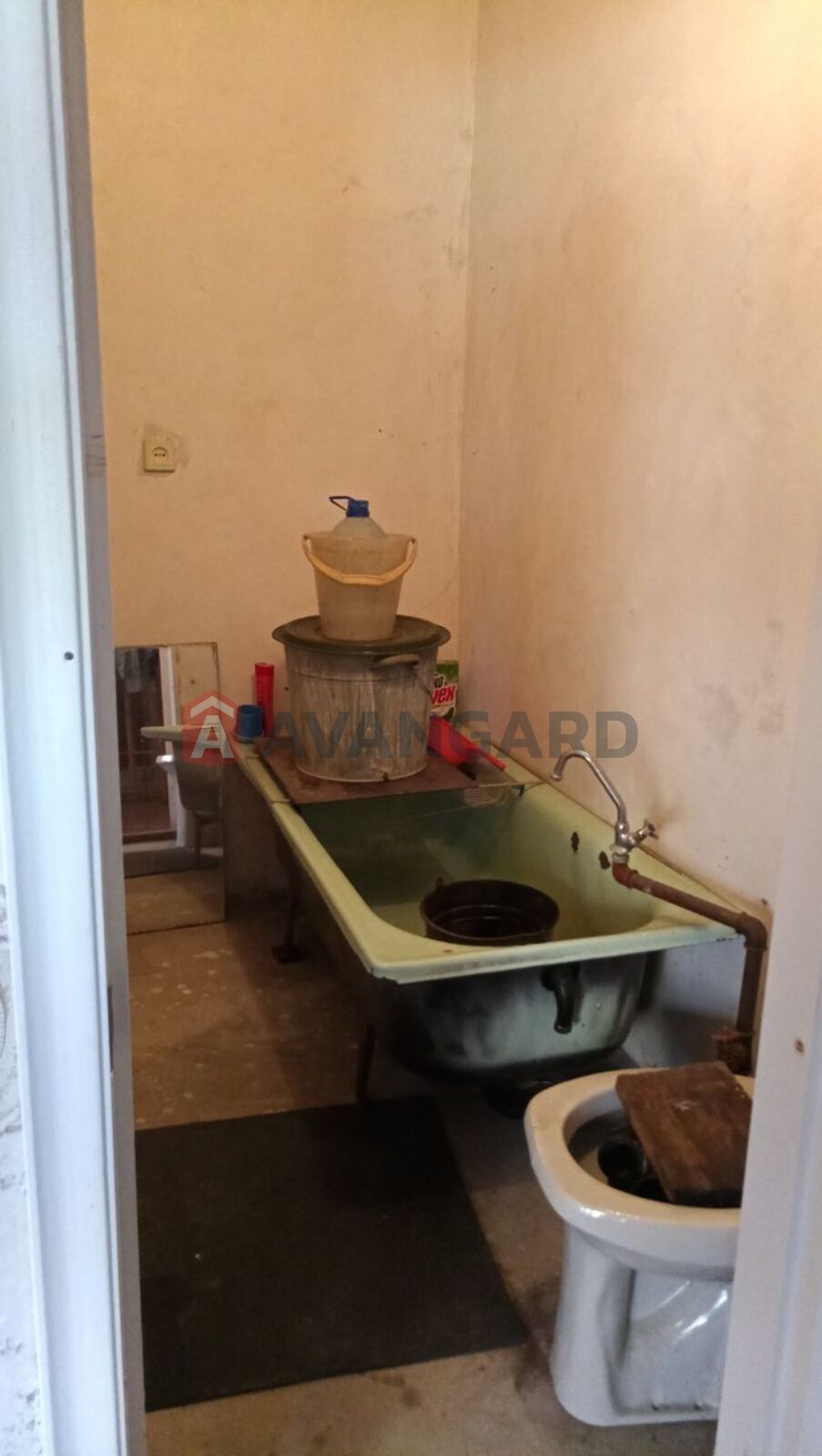 ������� �������, 51 ��.�. ���� 11