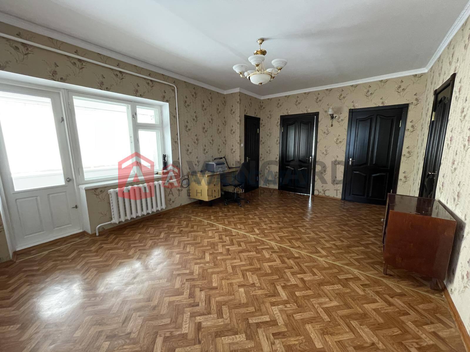 �������, 195 ��.�. ���� 18