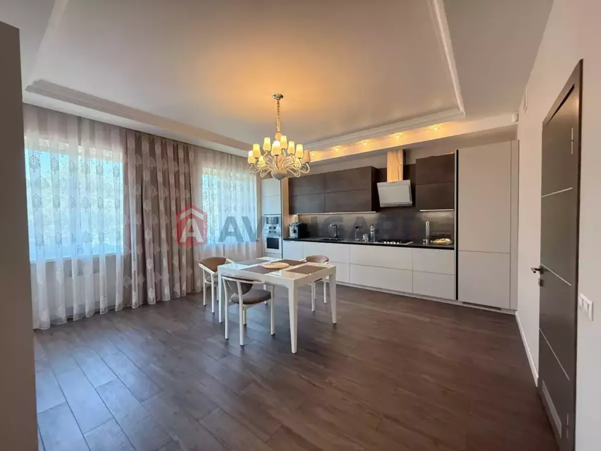 �������, 275 ��.�. ���� 5