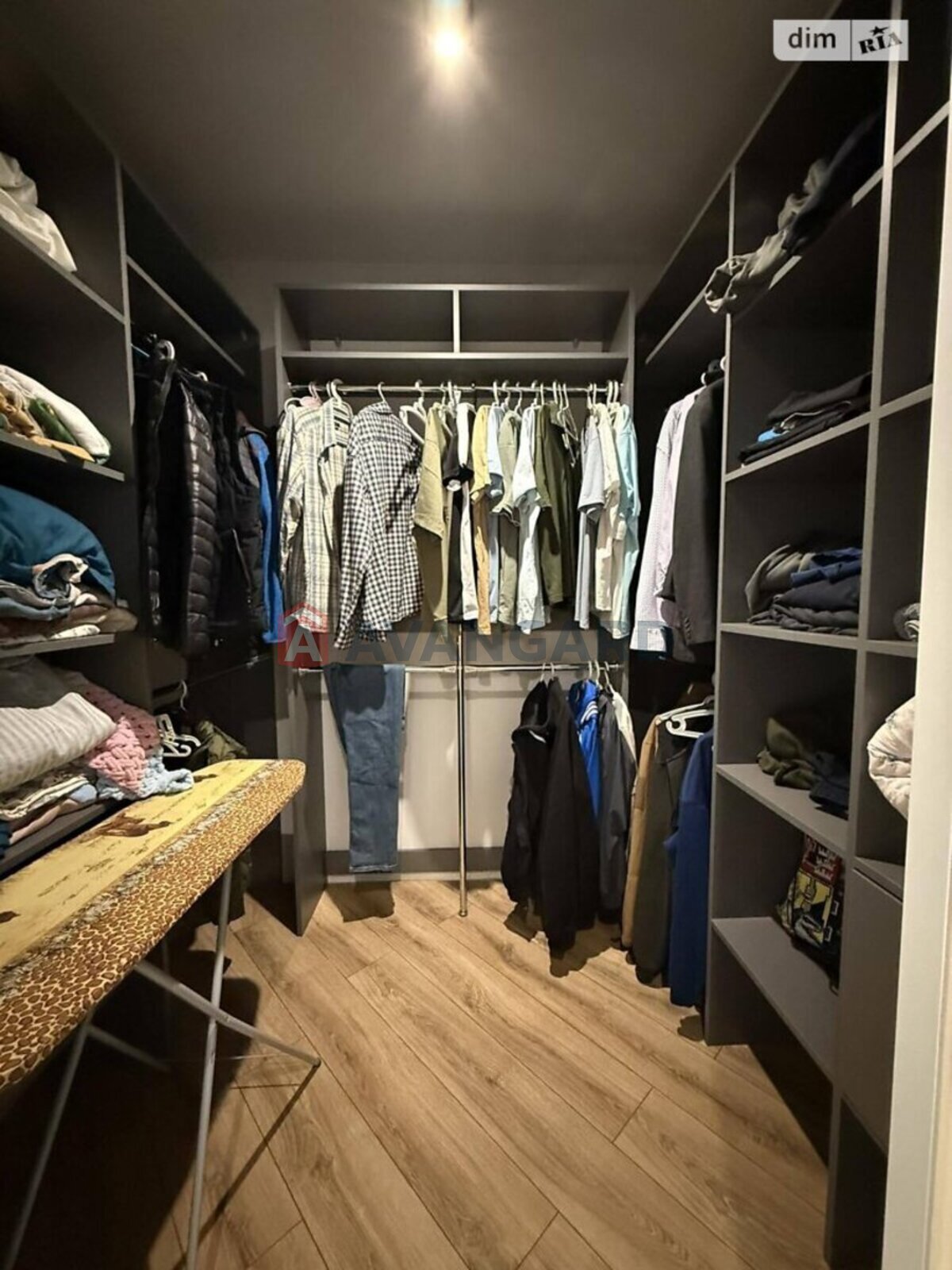 �������, 190 ��.�. ���� 14