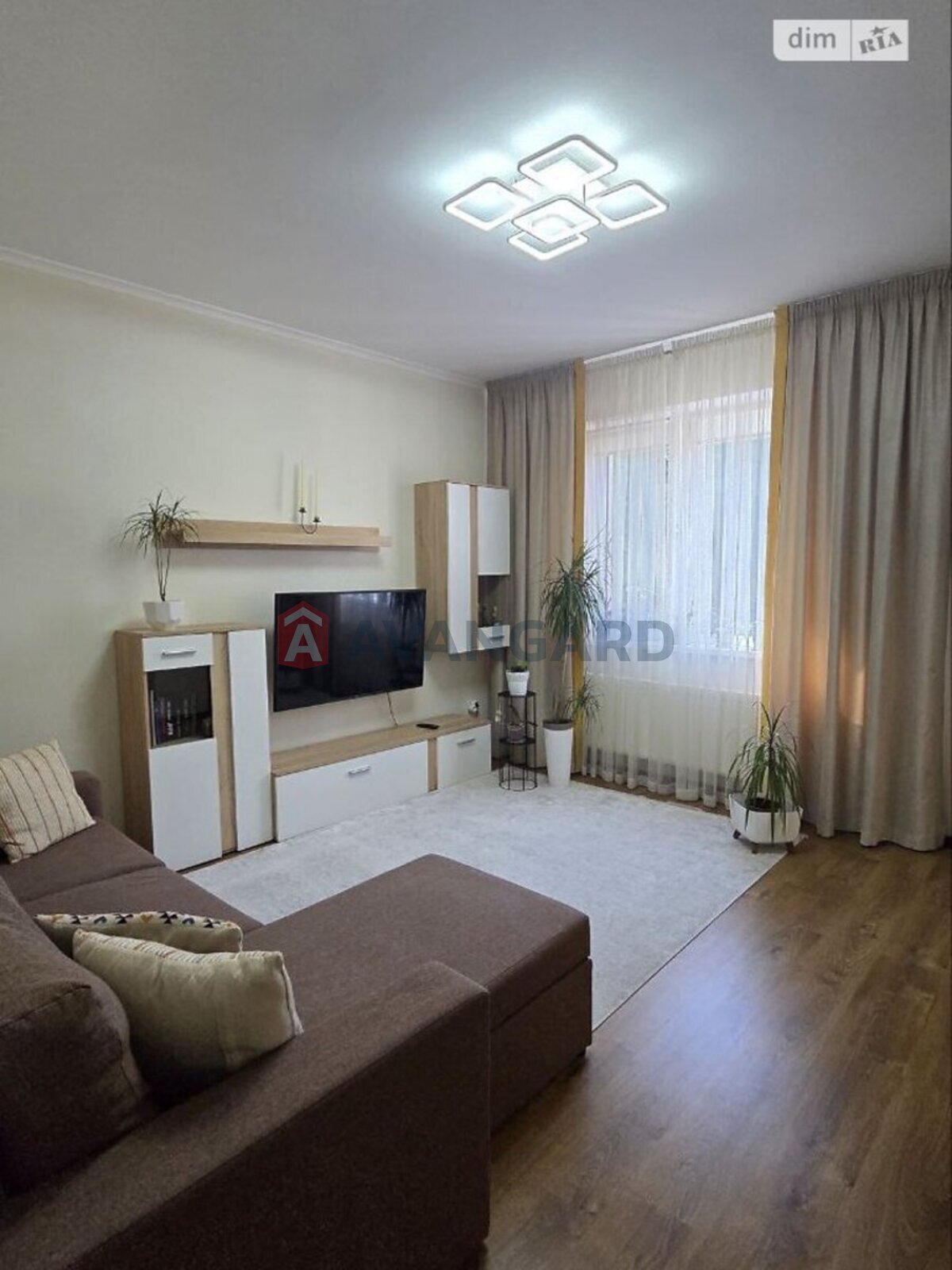 ��������, 75 ��.�. ���� 3