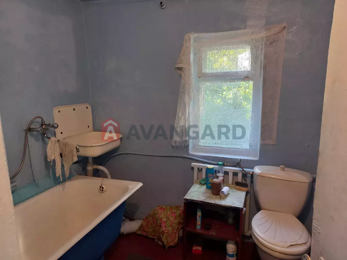 ������� �������, 57 ��.�. ���� 10