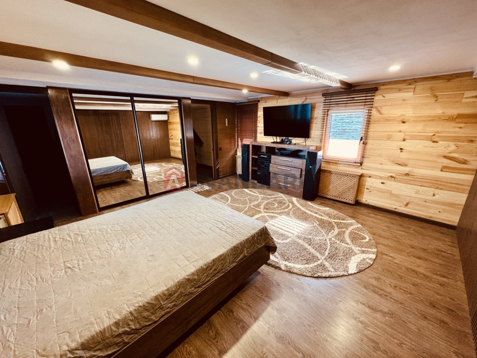 �������, 120 ��.�. ���� 7