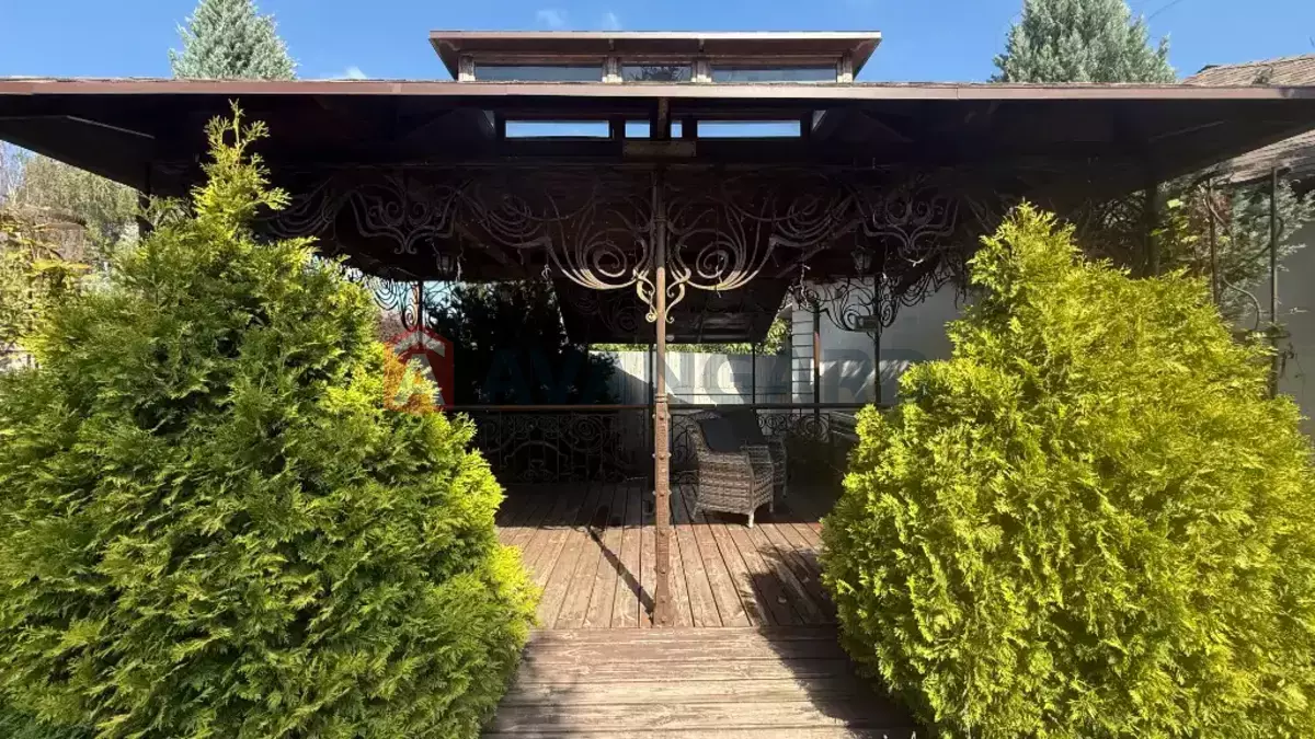 �������, 300 ��.�. ���� 13