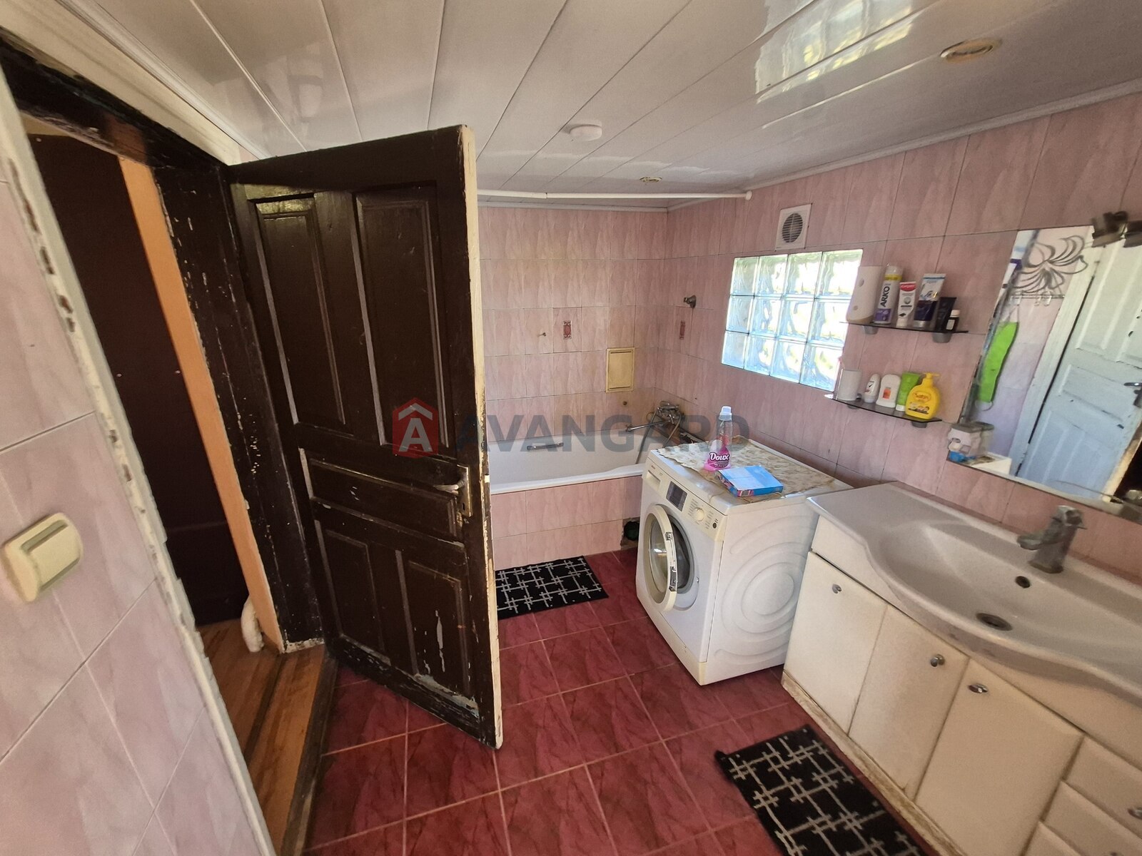 ���, 80 ��.�. ���� 9