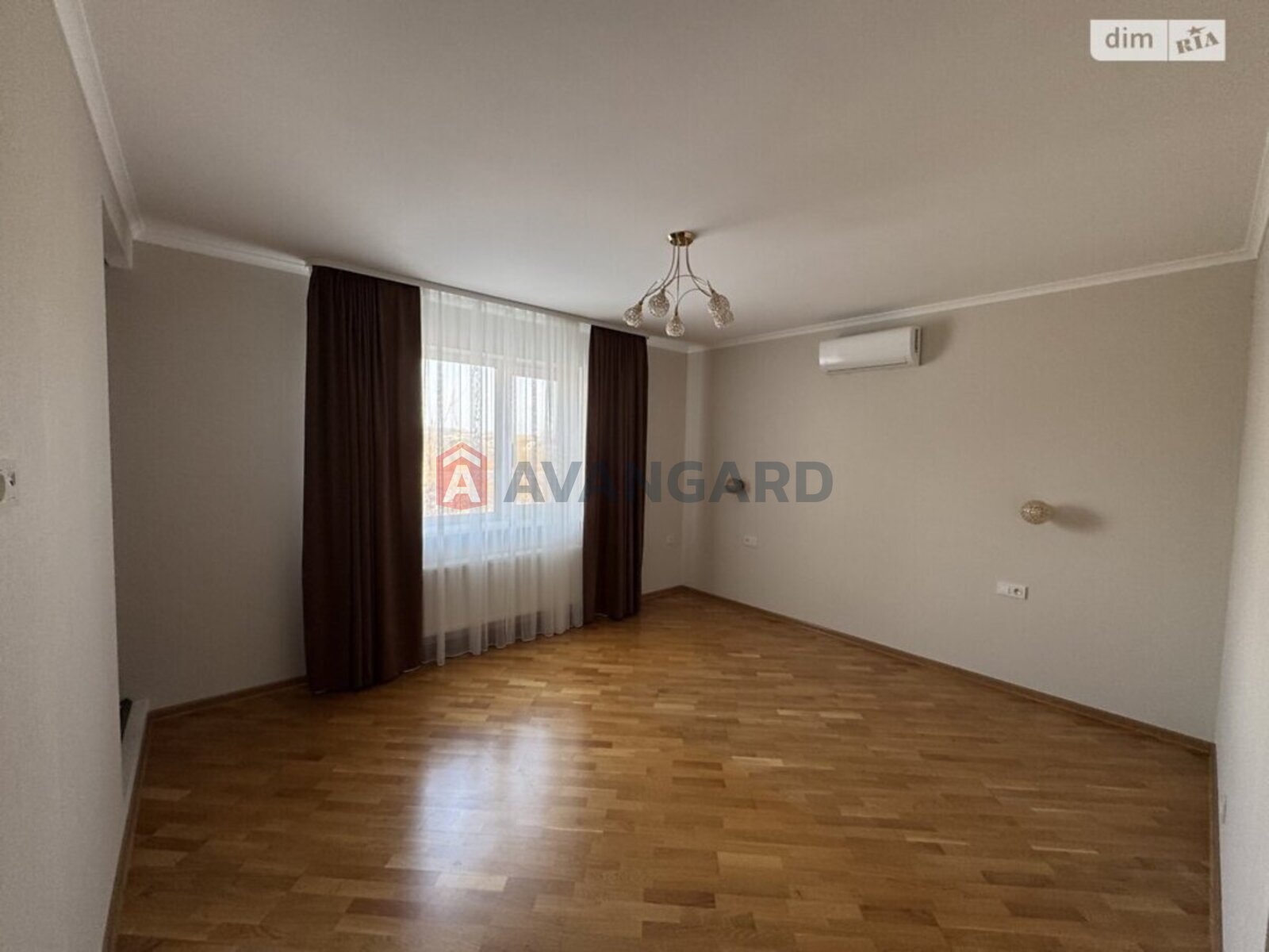 ���, 205 ��.�. ���� 10