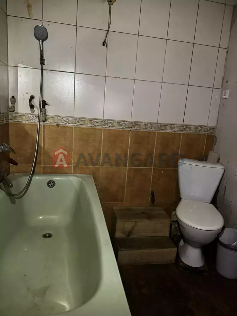 ������� �������, 40 ��.�. ���� 8