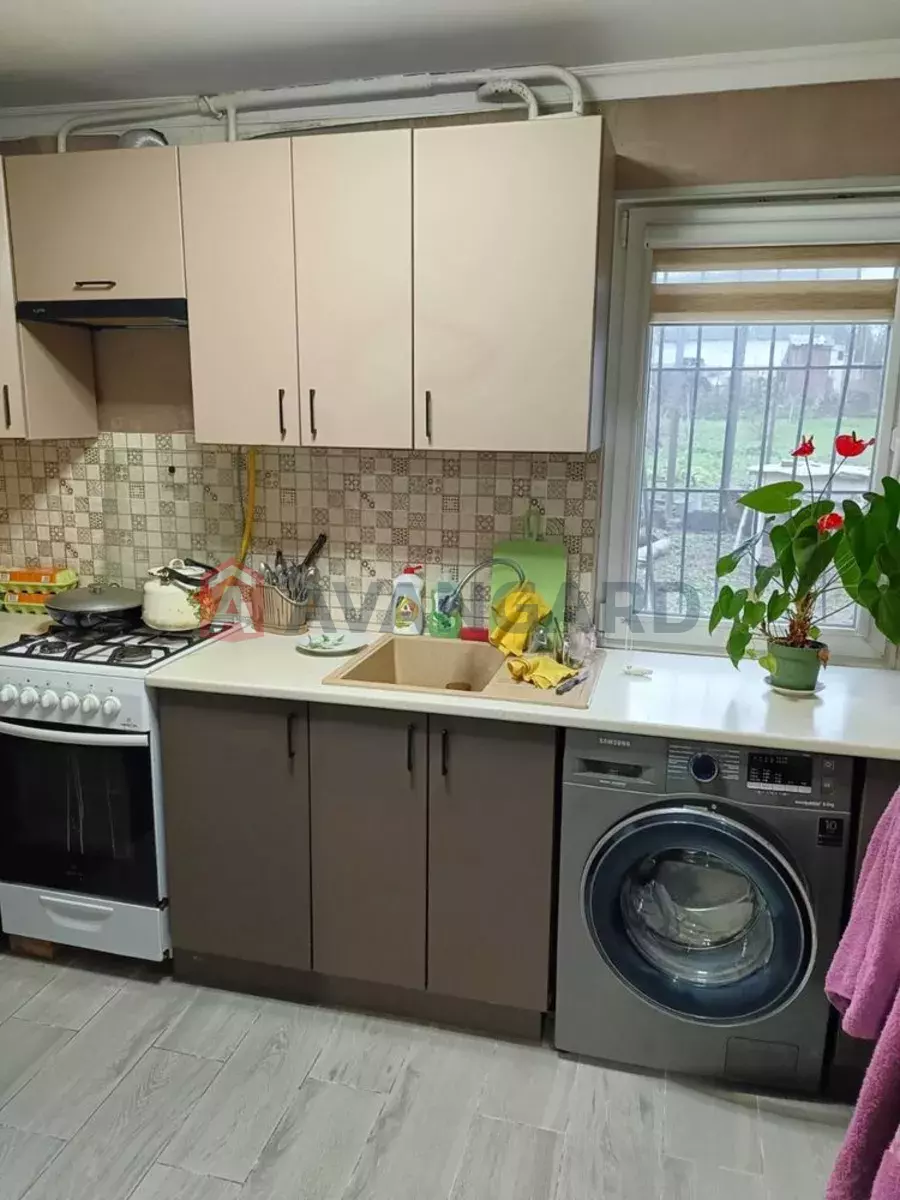 ������� �������, 54 ��.�. ���� 1