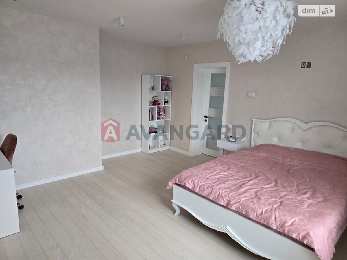 ���, 325 ��.�. ���� 7