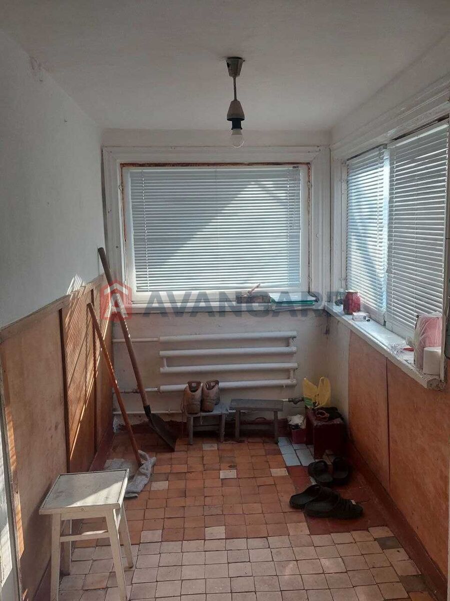 ������� �������, 48 ��.�. ���� 8